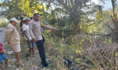 Bhabinkamtibmas-Polsek-Cibal-Datangi-TKP-Penemuan-Motor-di-Jurang-Jembatan-Wae-Buta