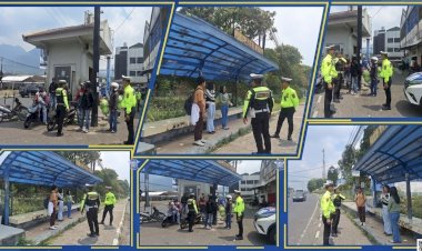 SATUAN-LALU-LINTAS-POLRES-MANGGARAI-GELAR-PATROLI-KRYD-DAN-PENGATURAN-LALU-LINTAS-DI-KOTA-RUTENG,-TINGKATKAN-KESADARAN-MASYARAKAT-DALAM-BERLALU-LINTAS
