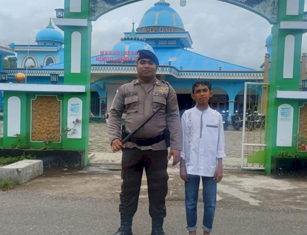 Polsek Reo Laksanakan Pengamanan Shalat Jumat di Masjid Besar Nurul Huda Reo