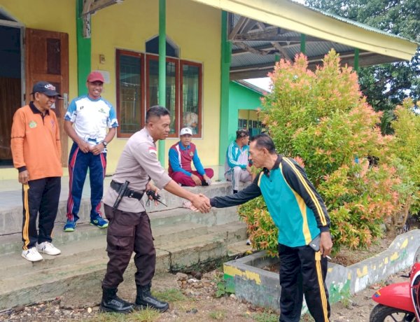 ANGGOTA POLSEK REO LAKSANAKAN PENGAMANAN DAN PENGAWALAN JALAN SEHAT DALAM RANGKA HARI AMAL BAKTI KE-80 KEMENTRIAN AGAMA RI