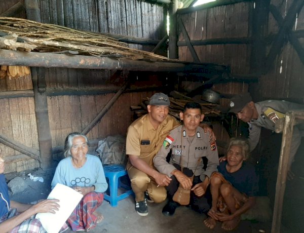 Kunjungan Kemanusiaan. Sie Dokkes Polres Manggarai Bantu Pengurusan BPJS untuk Ibu Teodora Ulus di Desa Beo Rahong