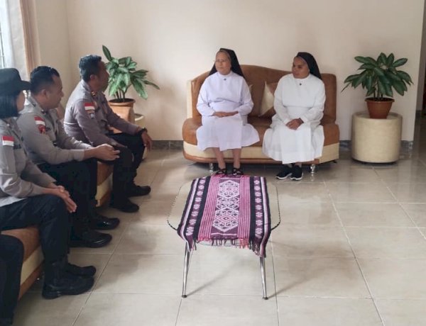 SAT BINMAS POLRES MANGGARAI GELAR SAMBANG DAN SILATURAHMI BERSAMA PARA SUSTER DI LINGKUNGAN LAMBUNG KUDUS