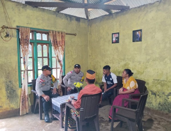 BHABINKAMTIBMAS KEC. RUTENG LAKSANAKAN PATROLI DIALOGIS DAN SAMBANG WARGA DESA CUMBI