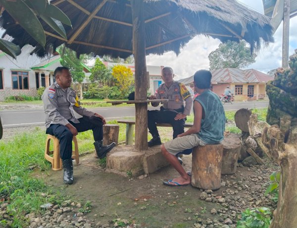 Bhabinkamtibmas Kecamatan Ruteng Laksanakan Patroli Dialogis dan Sambang Warga di Desa Rai