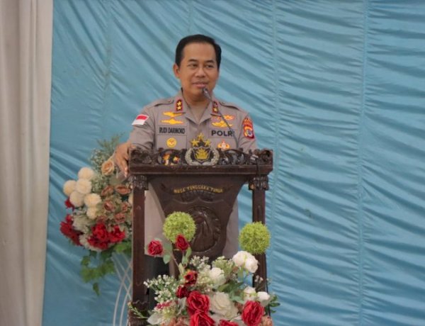Kapolda NTT Kunjungi Polres Sumba Barat, Tekankan Semangat “Berbuat Baik” dan Gelar Pelatihan Terapi USEFT bagi Personel*