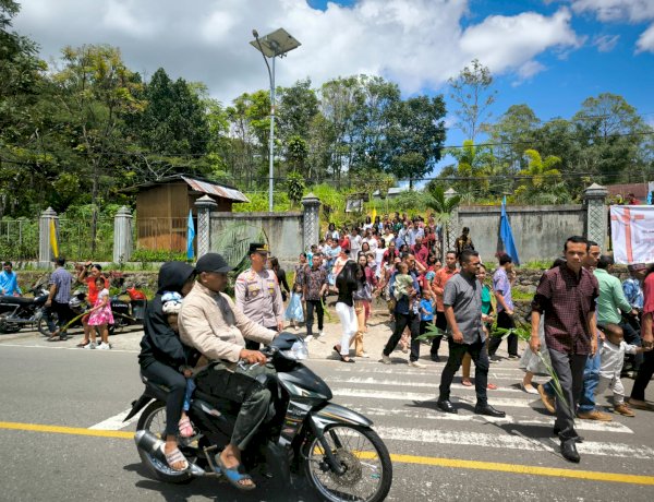 Polres Manggarai Polda NTT  Gelar Pengamanan humanis, Perayaan Misa Minggu Palma 2026, Berlangsung Aman dan Kondusif