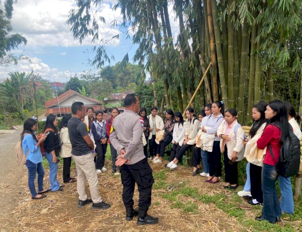 Bhabinkamtibmas Polres Manggarai Laksanakan Sambang dan Patroli Dialogis di Kos Mahasiswa Kelurahan Tenda
