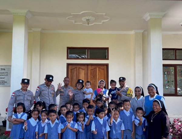 Sat Binmas Polres Manggarai Sambangi PAUD MBC, Pastikan Pengasuhan dan Pendidikan Anak Berjalan Aman