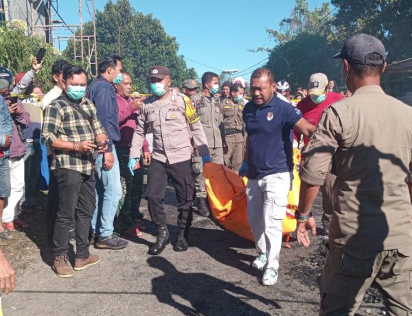 RESPON CEPAT POLRES MANGGARAI TANGANI DAN EVAKUASI KORBAN KEBAKARAN DI KUMBA, SATU ORANG MENINGGAL DUNIA