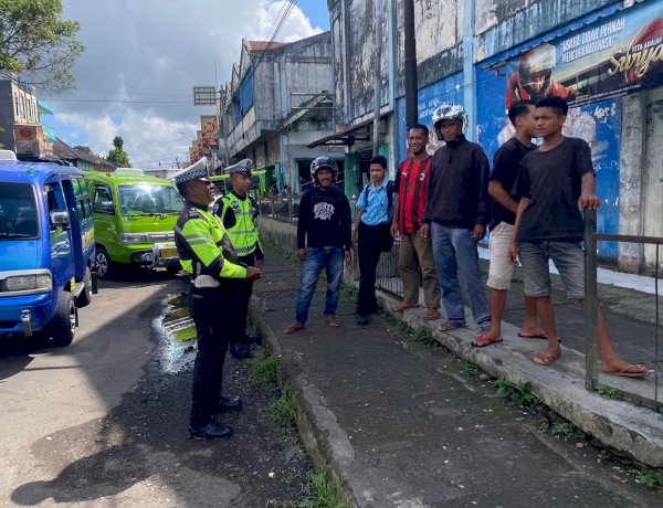 SAT LANTAS POLRES MANGGARAI GELAR PATROLI KRYD, PAMTURLALIN DAN HIMBAUAN KAMSELTIBCAR LANTTAS DI WILAYAH KOTA RUTENG, WUJUD NYATA PELAYANAN POLRI UNTUK KESELAMATAN MASYARAKAT