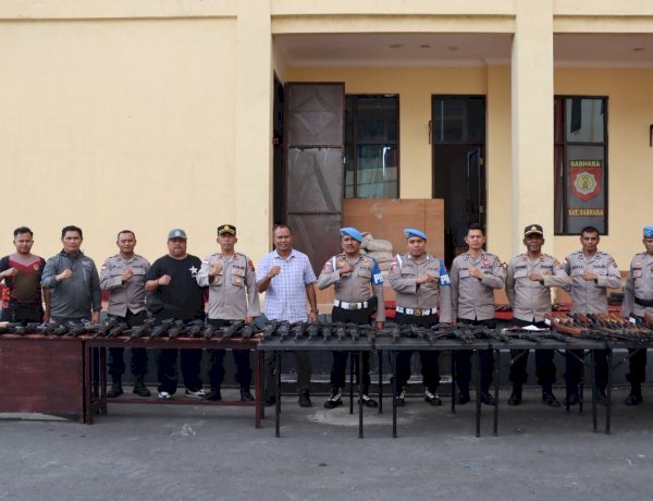CEGAH PENYALAHGUNAAN SENJATA API, BIDPROPAM POLDA NTT LAKUKAN PEMERIKSAAN DATA SENPI DAN AMUNISI DI POLRES MANGGARAI