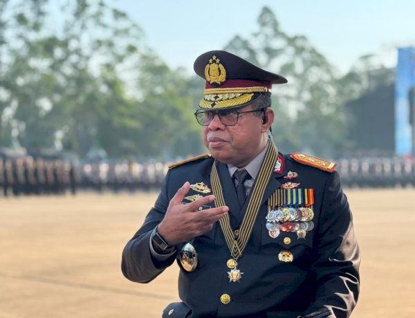 *Polri Gelar Upacara Hari Bhayangkara Ke-80 di Satlat Korbrimob Cikeas*