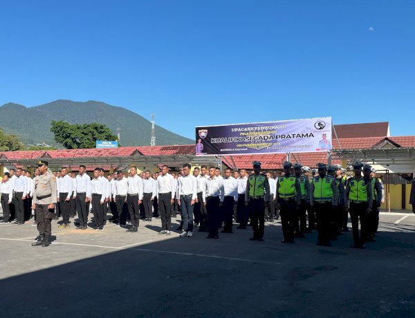 TINGKATKAN PROFESIONALISME PENGAMANAN SWAKARSA, KAPOLRES MANGGARAI RESMI BUKA PELATIHAN SATPAM GADA PRATAMA GELOMBANG XI TAHUN 2026