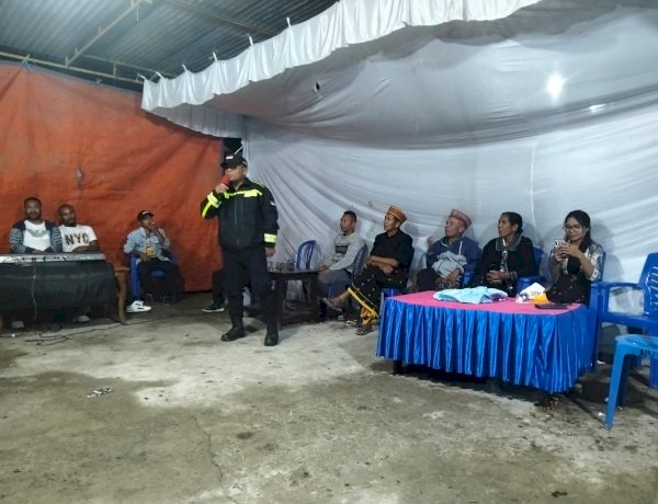 Bhabinkamtibmas Polres Manggarai Laksanakan Pengamanan Pesta Sekolah di Desa Kakor, Sampaikan Imbauan Kamtibmas kepada Masyarakat