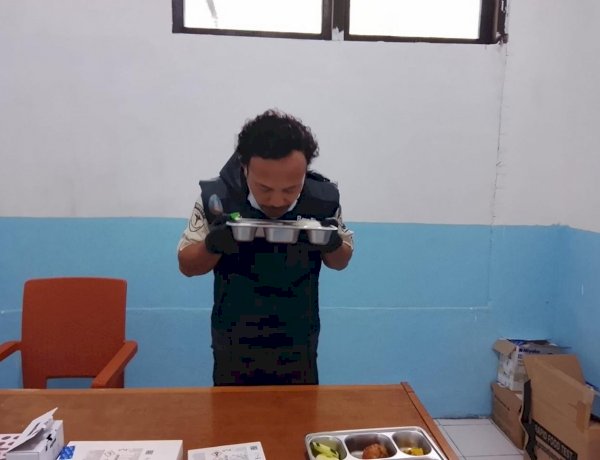 Tim Food Security Polres Manggarai Pastikan Program Makan Bergizi Gratis Aman Dikonsumsi Melalui Pemeriksaan Menyeluruh