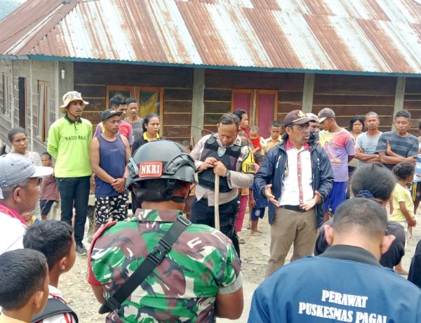 Bhabinkamtibmas Polsek Cibal Dampingi Tim Kecamatan dan Pemerintah Desa Rado Tangani Hewan Penular Rabies