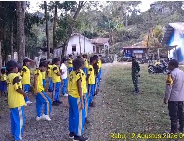 Bhabinkamtibmas Dampingi Latihan Paskibraka SMAN 1 Rahong Utara, Wujudkan Sinergitas Jaga Kamtibmas