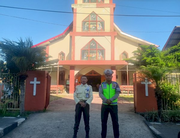 Polres Manggarai Laksanakan Pengamanan Ibadah Hari Minggu, Wujud Kehadiran Polri Berikan Rasa Aman kepada Masyarakat
