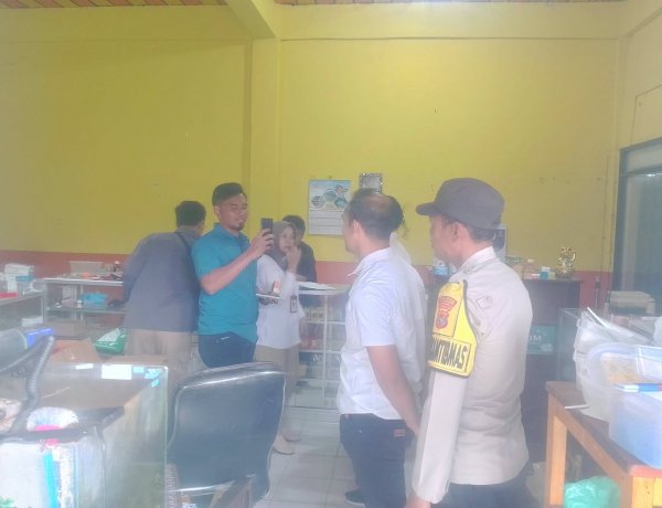 Polres Manggarai Bersama Balai POM Tertibkan Peredaran Obat Herbal China Tidak Terdaftar dan Kedaluwarsa pada toko di kota ruteng