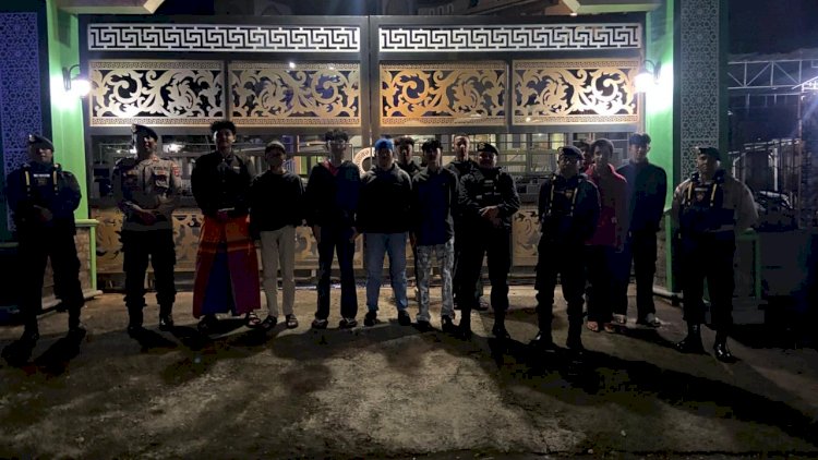 Jaga-Kondusifitas-Malam-Hari,-Sat-Samapta-Polres-Manggarai-Gelar-Patroli-Perintis-Presisi-Hadirkan-Keamanan-dan-Kenyamanan-di-Bulan-Suci-Ramadhan