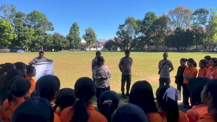 SAT-BINMAS-POLRES-MANGGARAI-SOSIALISASIKAN-BAHAYA-LOVE-SCAMMING-DAN-PORNOGRAFI-KEPADA-MAHASISWI-UNIKA-SANTU-PAULUS-RUTENG