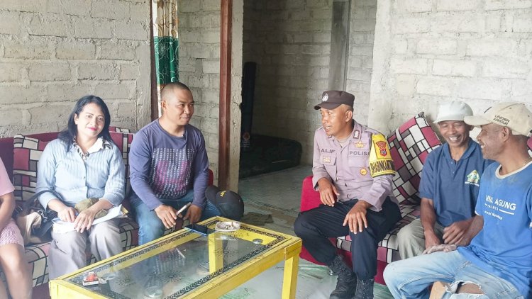 Bhabinkamtibmas-Dampingi-Pendataan-dan-Verifikasi-Rumah-Warga-Terdampak-Gempa-di-Kelurahan-Pau