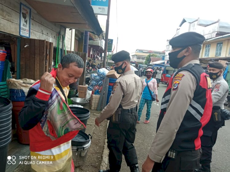 Sat Samapta Polres Manggarai Laksanakan Patroli Jalan Kaki