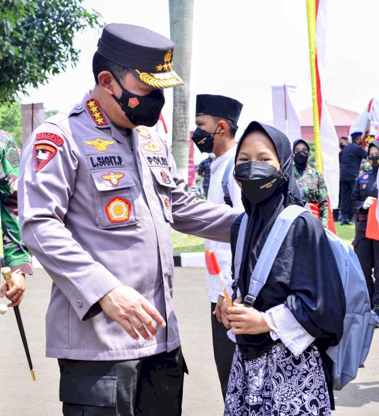 Kapolri Tegaskan Soliditas dan Sinergitas TNI-Polri akan Wujudkan Kekebalan Komunal