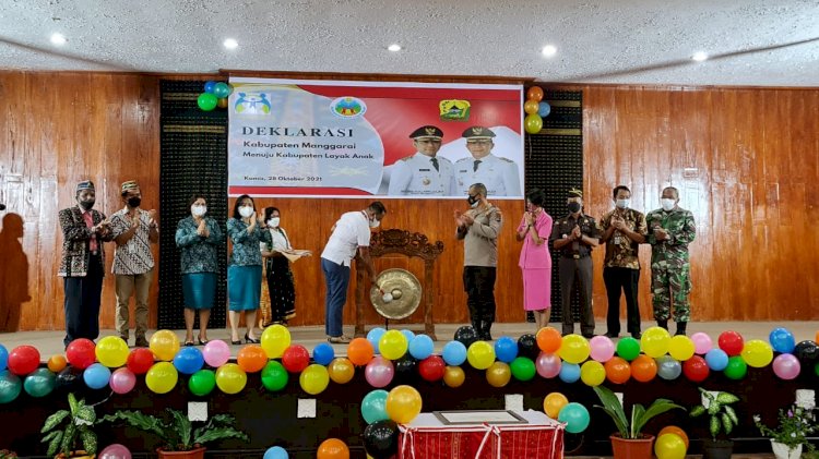 Kapolres Manggarai mengikuti Deklarasi Kabupaten Manggarai Menuju Kabupaten Layak Anak