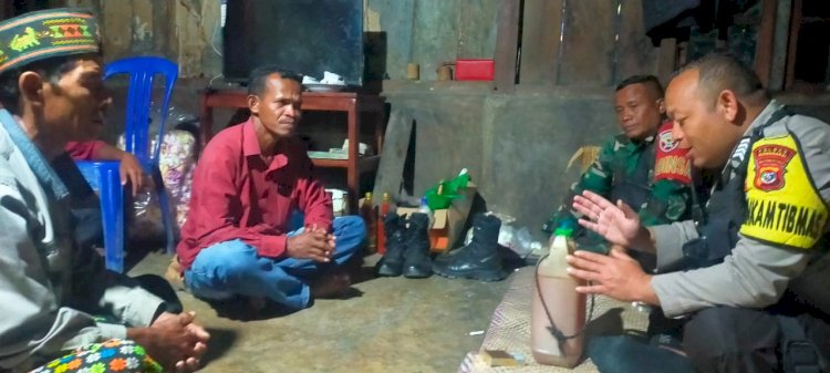 Sinergi Bhabinkamtibmas dan Babinsa dalam Giat Patroli dan Sambang di Kampung Ponto
