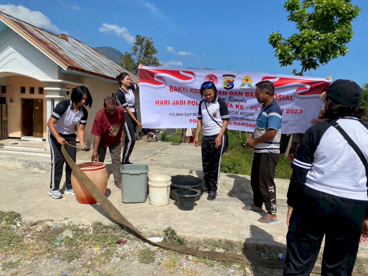 Polwan Polres Manggarai Rayakan HUT ke-75 dengan Kegiatan Bhakti Kesehatan dan Bhakti Sosial di Kampung Tenda