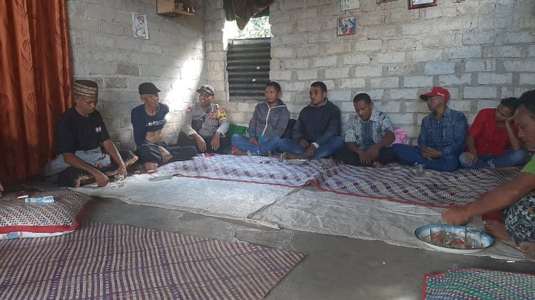Bhabinkamtibmas Kecamatan Wae Ri'i Galakkan Patroli Dialogis di Kampung Ling, Desa Golo Cador