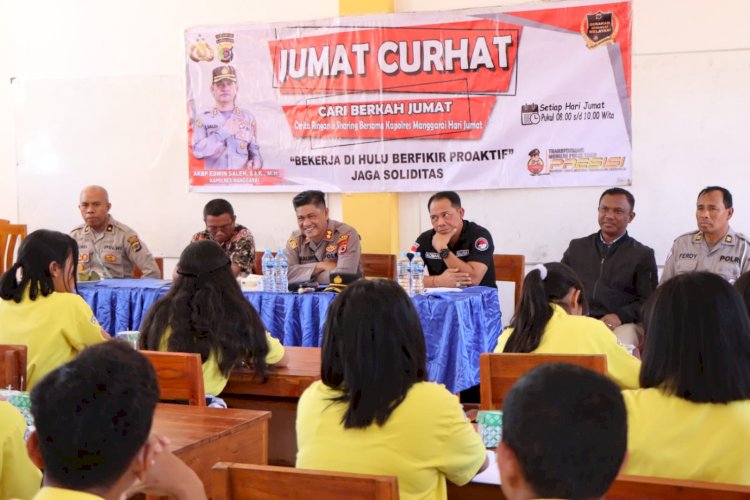 Kapolres Manggarai Gelar Kegiatan Jumat Curhat dengan Siswa SMAK Fransiskus Xaverius Ruteng