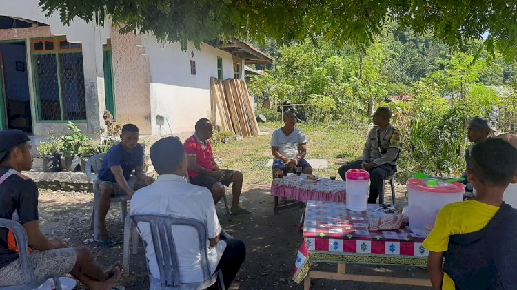 Cegah TPPO, Bhabinkamtibmas Kecamatan Reok Barat, Kab. Manggarai: Bripka Semris Bell Lakukan Patroli dan Sambang.
