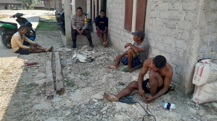 Bhabinkamtibmas Kecamatan Rahong Utara Sosialisasikan Pencegahan Tindak Pidana Perdagangan Orang (TPPO)