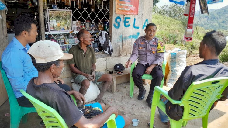 Patroli dan Sambang Bhabinkamtibmas Aipda Kornelius Jemarus ke Desa Dimpong: Upaya Cegah TPPO dan Sosialisasi HPR di Kecamatan Rahong Utara