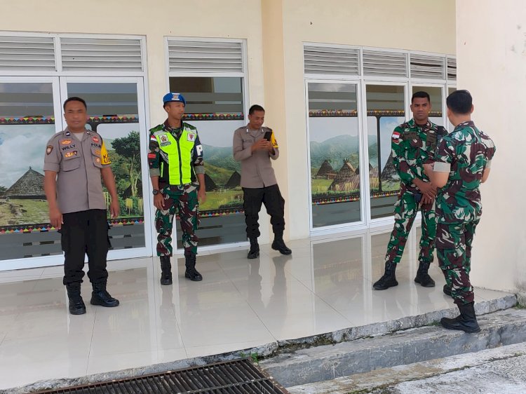 KP3 Udara lakukan Pengamanan Pesawat di Bandar Udara Frans Sales Lega Ruteng