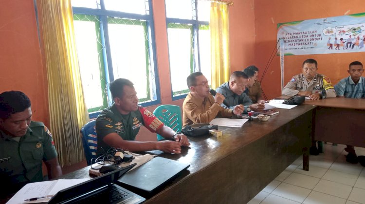 Petugas BhabinKamtibmas Kecamatan Rahong Utara Lakukan Sosialisasi Dan Edukasi Di Desa Buar