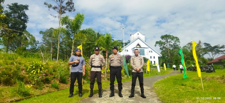 Polres Manggarai Kerahkan Personil Pengamanan Misa Tutup Tahun di Gereja-Gereja Kabupaten Manggarai