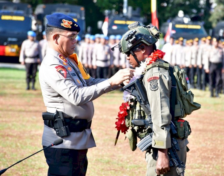 Kapolda NTT Pimpin Upacara Penyambutan 104 Anggota Brimob Polda NTT Pasca Operasi Damai Cartenz di Papua.-