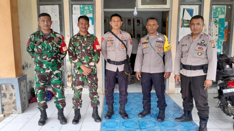 Operasi Mantap Brata: Sinergitas TNI-Polri dalam Pengamanan Pleno di PPK Kecamatan Rahong Utara
