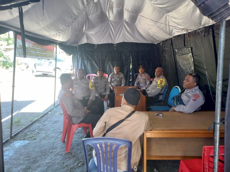 Operasi Mantap Brata: Wakapolres Manggarai Lakukan Pengecekan Kesiapan Personel untuk Pengamanan Rapat Pleno Rekapitulasi Suara Pemilu 2024