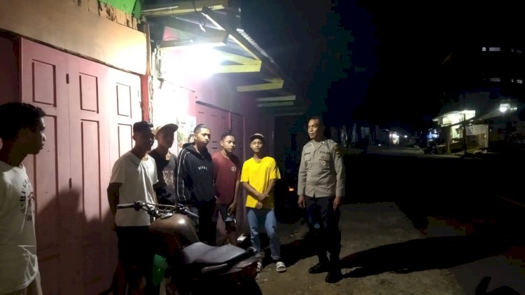 Patroli dan Penggalangan Polsek Cibal di Kelurahan Pagal dan Pasar Harian