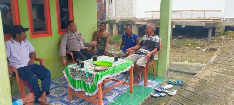 Bhabinkamtibmas, BRIPKA Albertus Rahmat Sambangi Lokasi Tanah Turun di Desa Ketol, Kabupaten Manggarai.