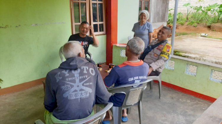 Bhabinkamtibmas Wae Ri'i Himbau Warga untuk Jaga Kamtibmas dan Waspada Bencana