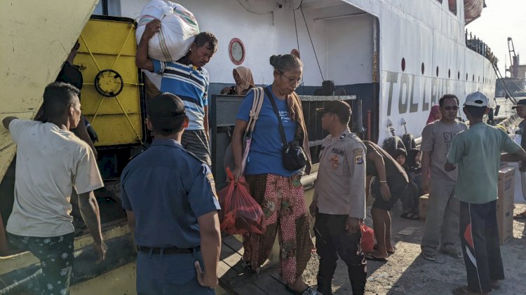 KP3 Laut Reo : Kegiatan Pengamanan Kapal Penumpang di Pelabuhan Laut Reo Berjalan Lancar