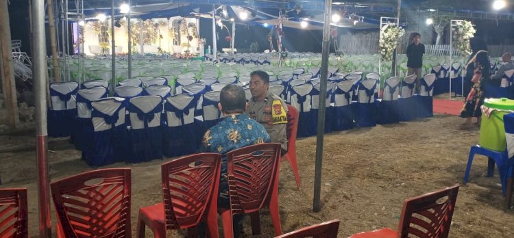 Bhabinkamtibmas AIPDA Syamsul Rizal, Patroli dan Sambang dalam Acara Pernikahan di Kecamatan Reok