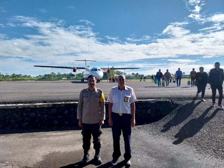 KP3 Udara : Pengamanan Pesawat Penumpang di Bandara Frans Sales Lega Ruteng Dipastikan Tertib