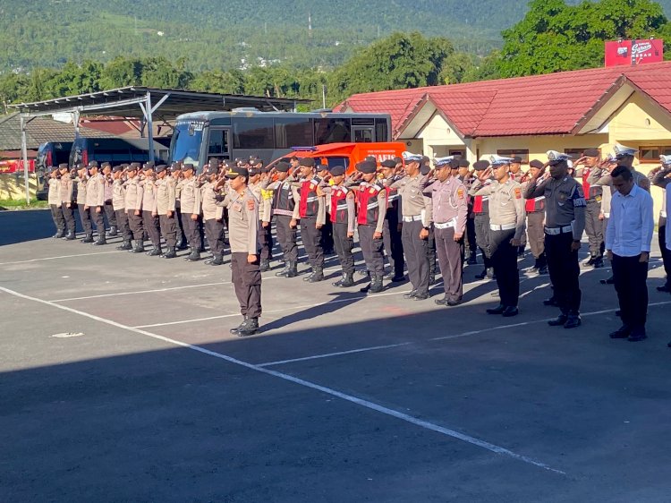 Apel Mingguan Polres Manggarai: Kapolres Mendorong Makna Tugas dan Evaluasi Pelaksanaan Tugas.