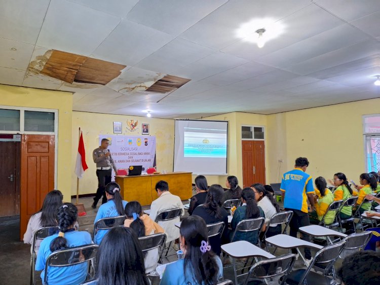 Sat. Lantas Polres Manggarai Laksanakan Pembinaan dan Penyuluhan Lalu Lintas Kepada Forum Anak Kabupaten Manggarai